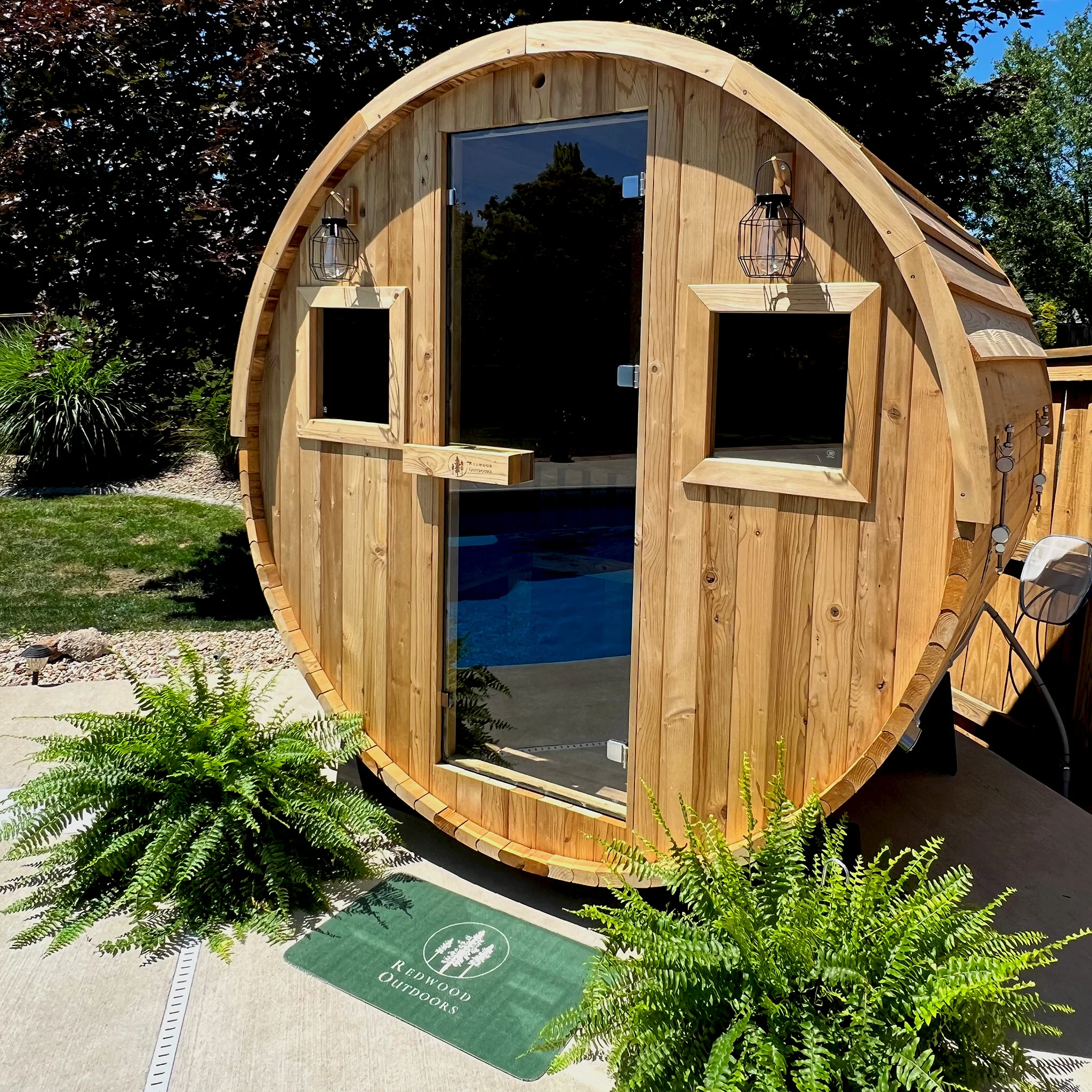 Extra-Wide Outdoor Barrel Sauna - 6 Person - Image 3