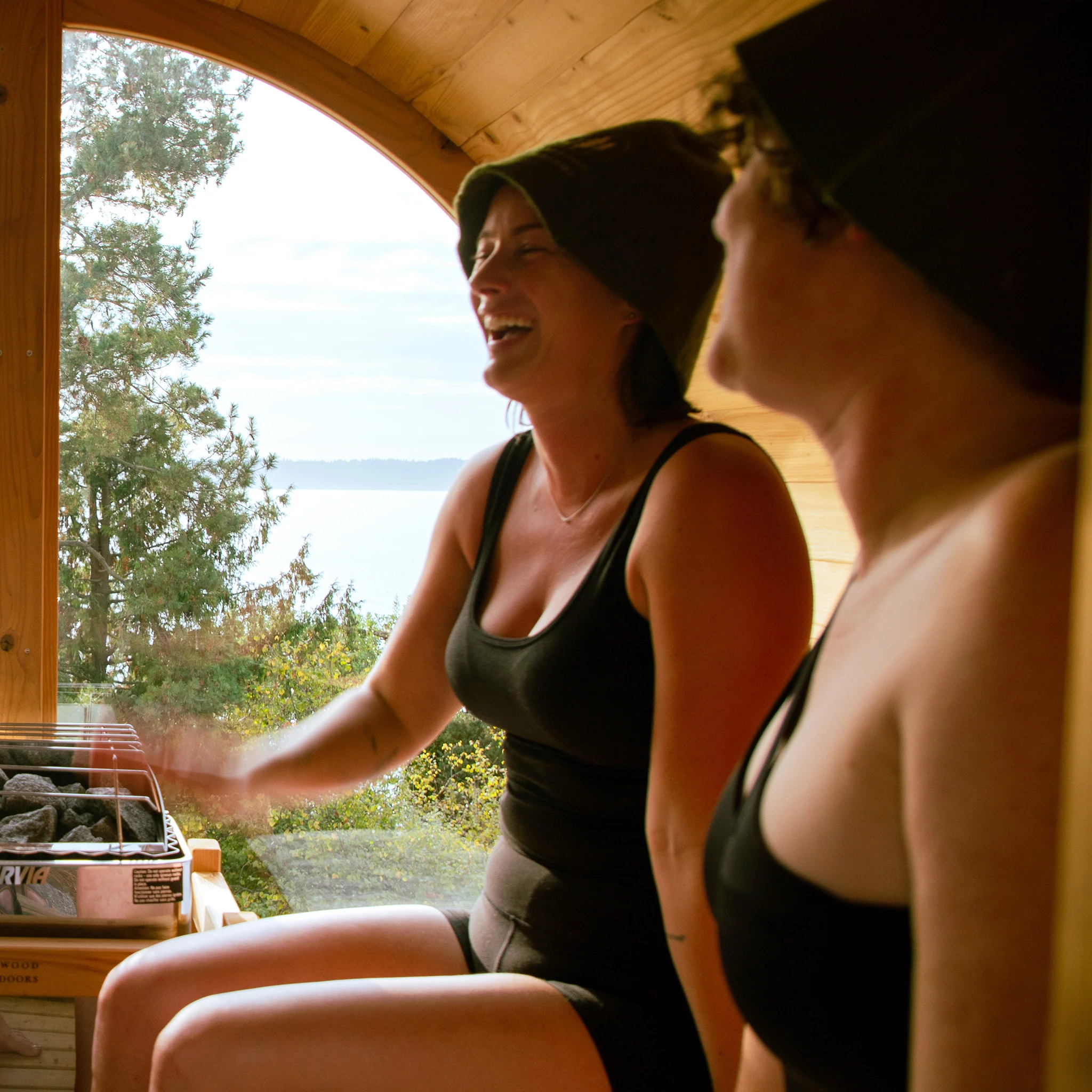 Horizon Outdoor Sauna - 6 Person w/ Porch - Image 8
